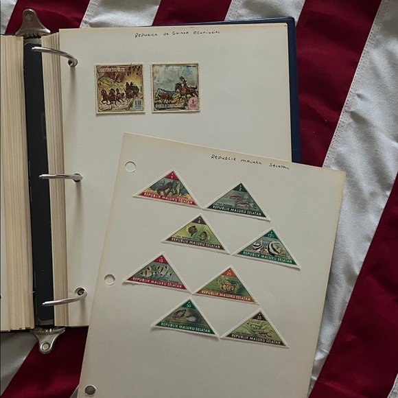 World Stamp Collection - Picture 14 of 17